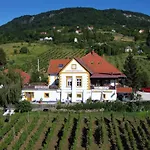 Apartman Lugas *
