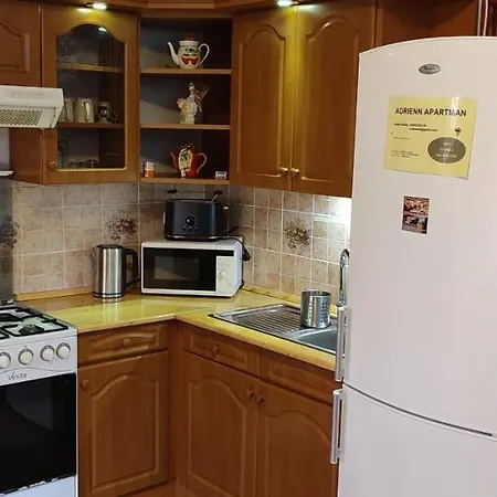 アパート Lugas タポルツァ