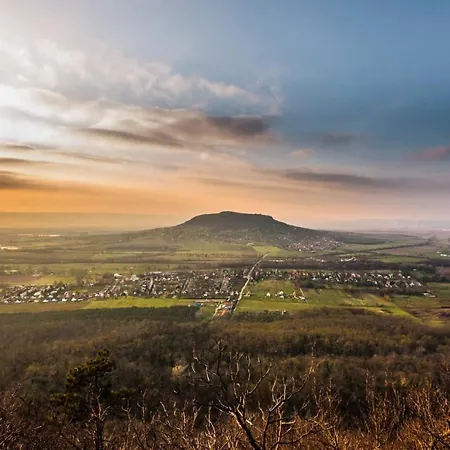 Lugas アパート *