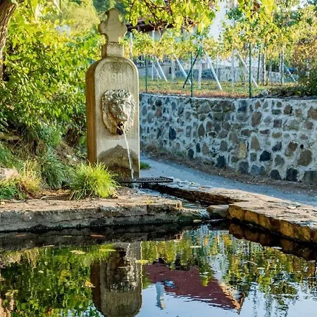 Lugas アパート *