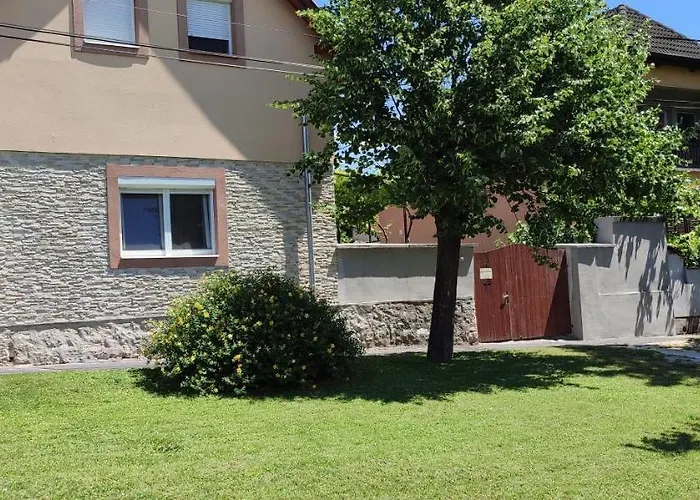 Lugas Apartmán *